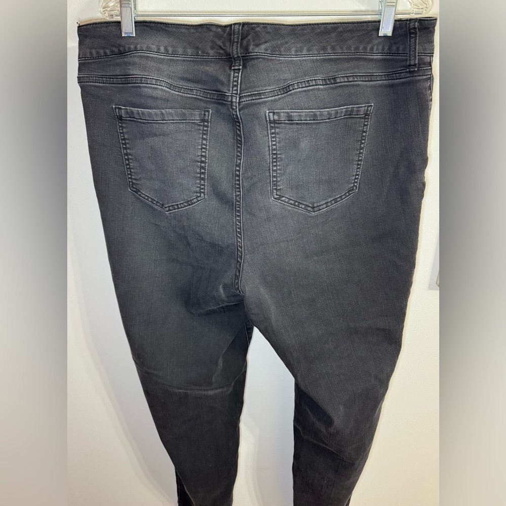 Torrid Black straight leg Jeans with Embroidered Designs - Picture 2 of 4